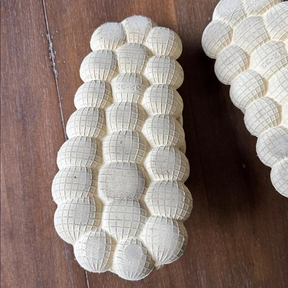 Size 2/3 clog slippers slides croc like
